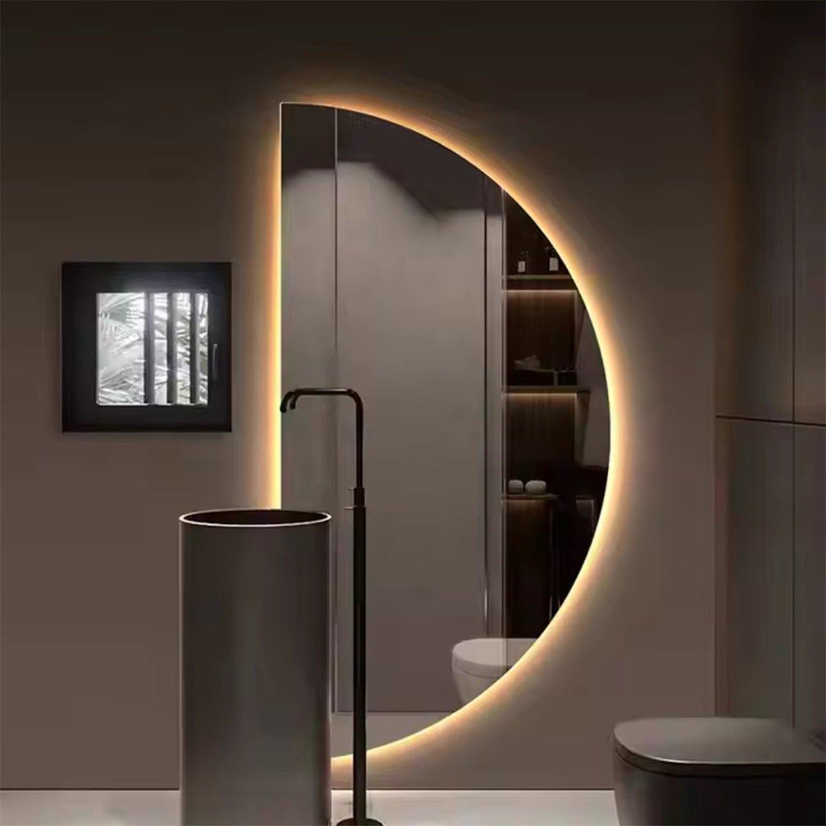 Spiegel met licht Lieke halve 8 130x75x1